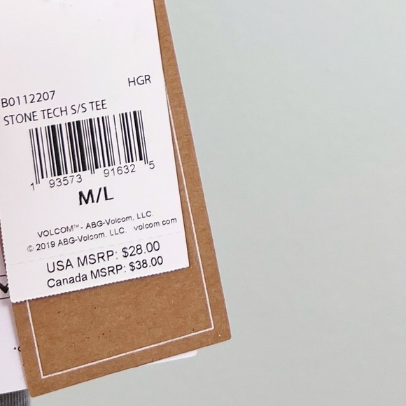 NWT Volcom Stone Tech Short Sleeve Oversized Tee in Heather Grey - Picture 9 of 9